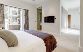 Netherhall Gardens Hampstead NW3 5RE