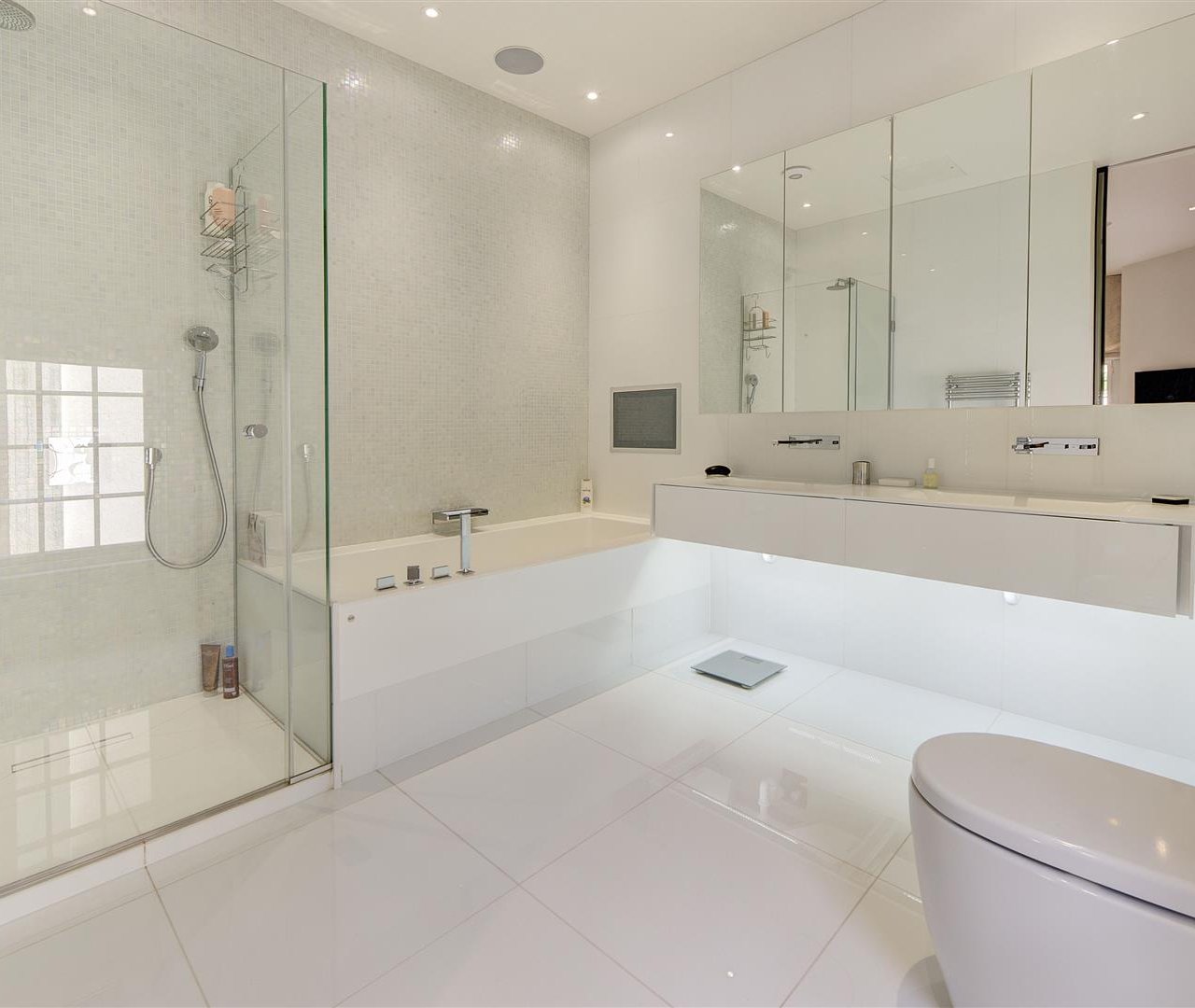 Netherhall Gardens Hampstead NW3 5RE