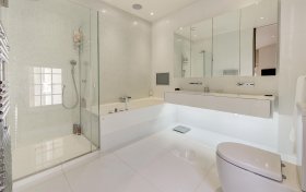 Netherhall Gardens Hampstead NW3 5RE