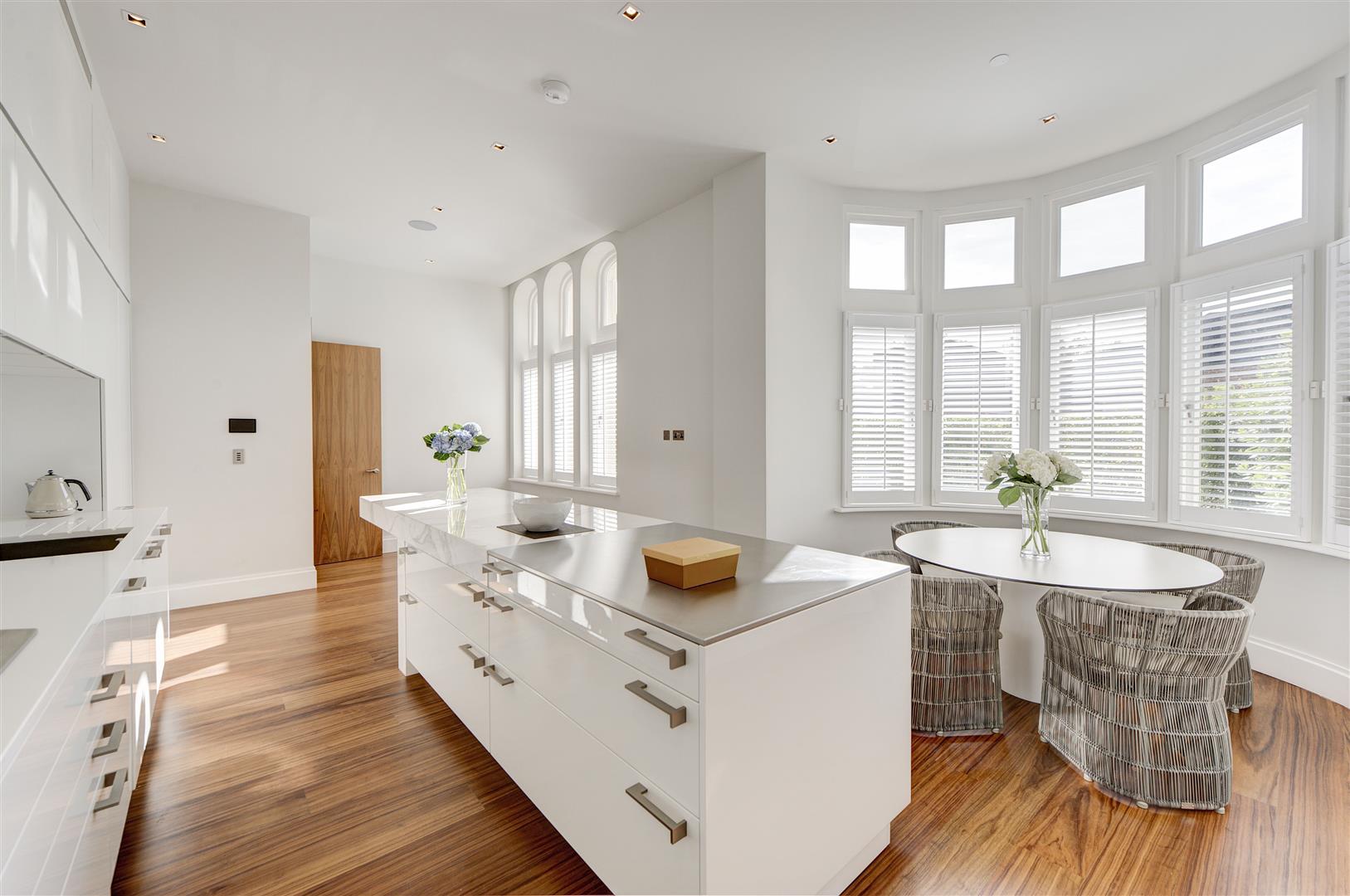 Netherhall Gardens Hampstead NW3 5RE