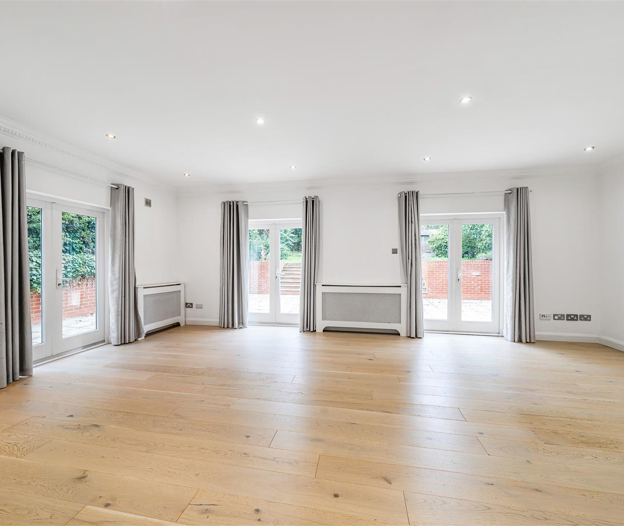 Maresfield Gardens Hampstead NW3 5SD