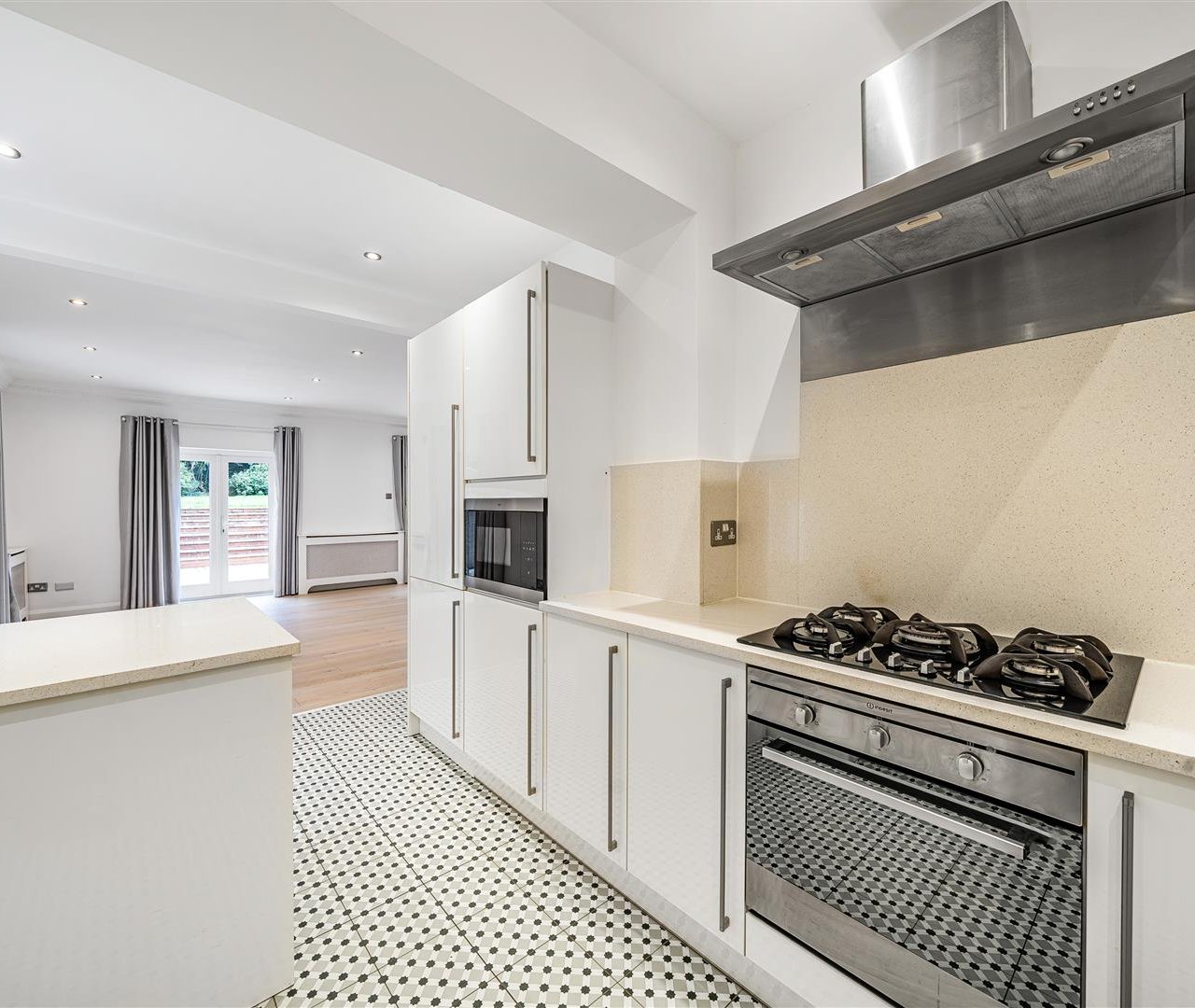 Maresfield Gardens Hampstead NW3 5SD