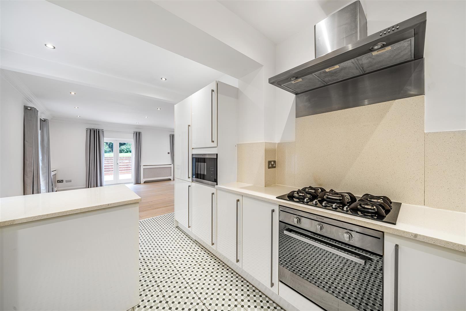 Maresfield Gardens Hampstead NW3 5SD