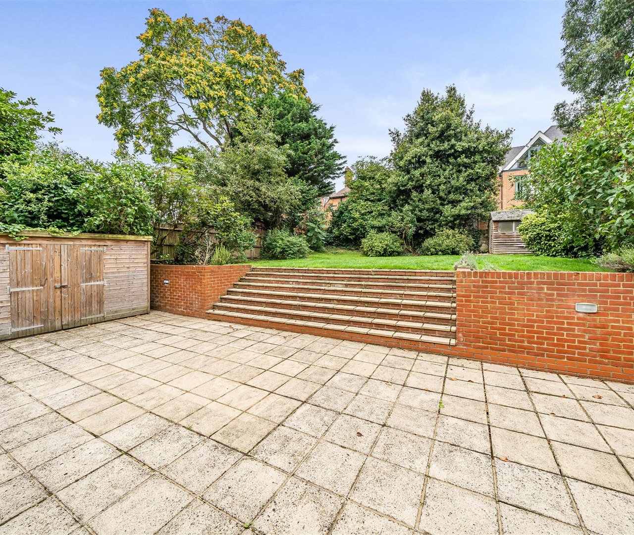 Maresfield Gardens Hampstead NW3 5SD