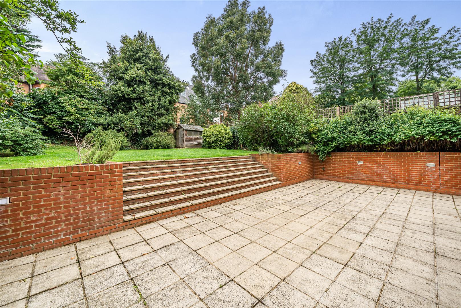 Maresfield Gardens Hampstead NW3 5SD