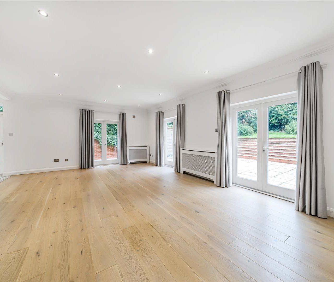 Maresfield Gardens Hampstead NW3 5SD