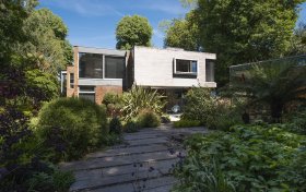 Spaniards End Hampstead NW3 7JG