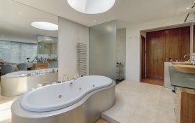 Spaniards End Hampstead NW3 7JG