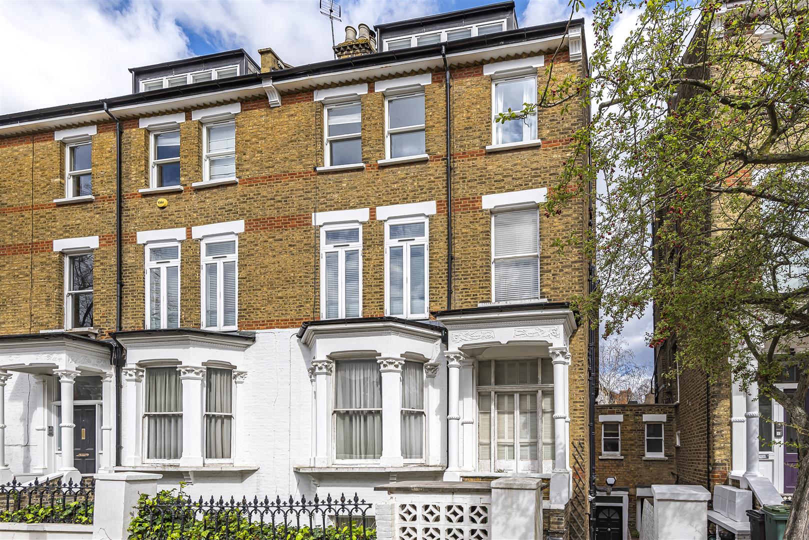 Denning Road, Hampstead Village, NW3 1ST