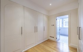 Frognal, Hampstead, NW3 6XX