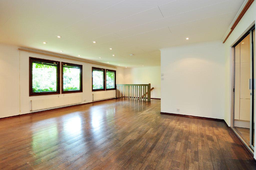 Redington Road Hampstead NW3 7RR