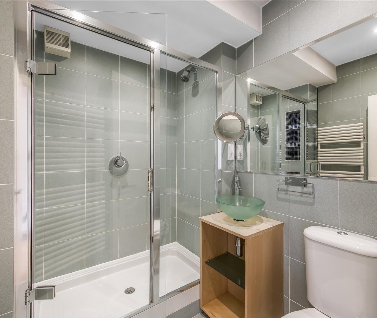 Hollycroft Avenue Hampstead NW3 7QL