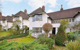 Hampstead Way Hampstead Garden Suburb NW11 7YA