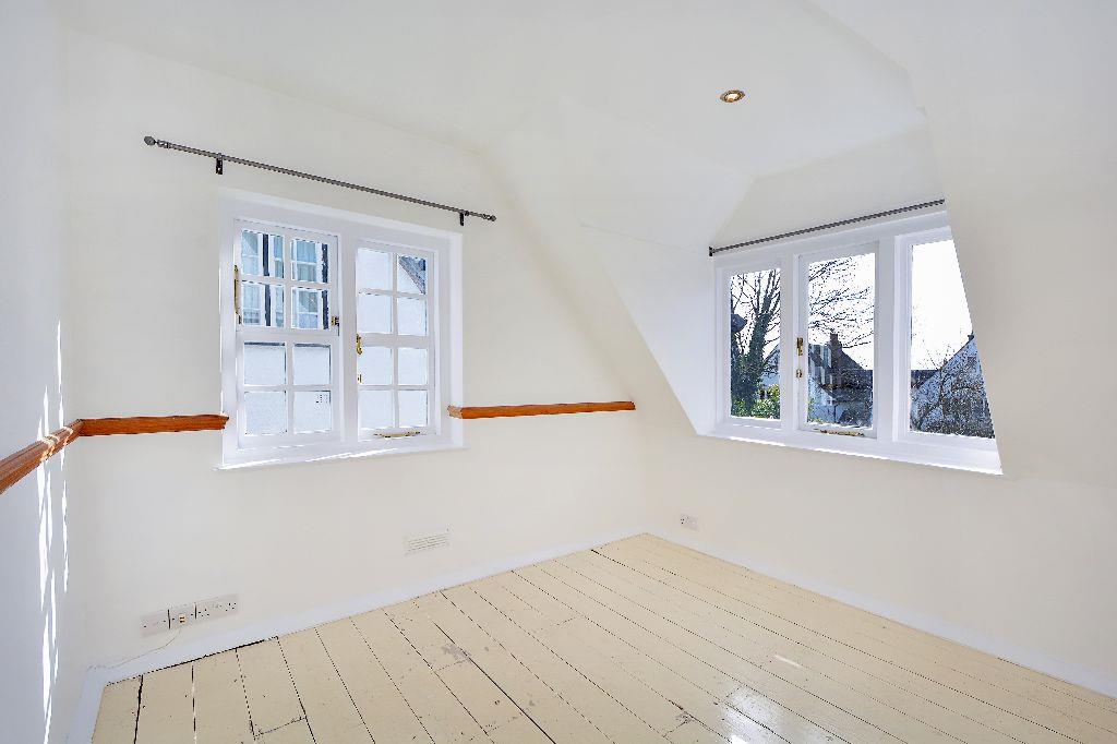 Hampstead Way Hampstead Garden Suburb NW11 7YA