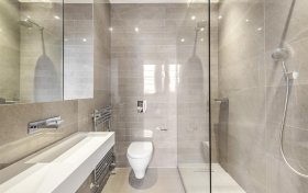 Netherhall Gardens Hampstead NW3 5RE