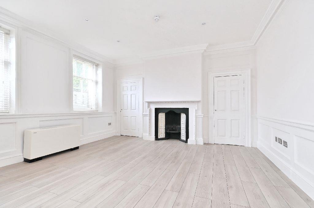 Hampstead High Street, London, NW3 1QA