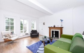 Frognal, Hampstead Village, NW3 6XX