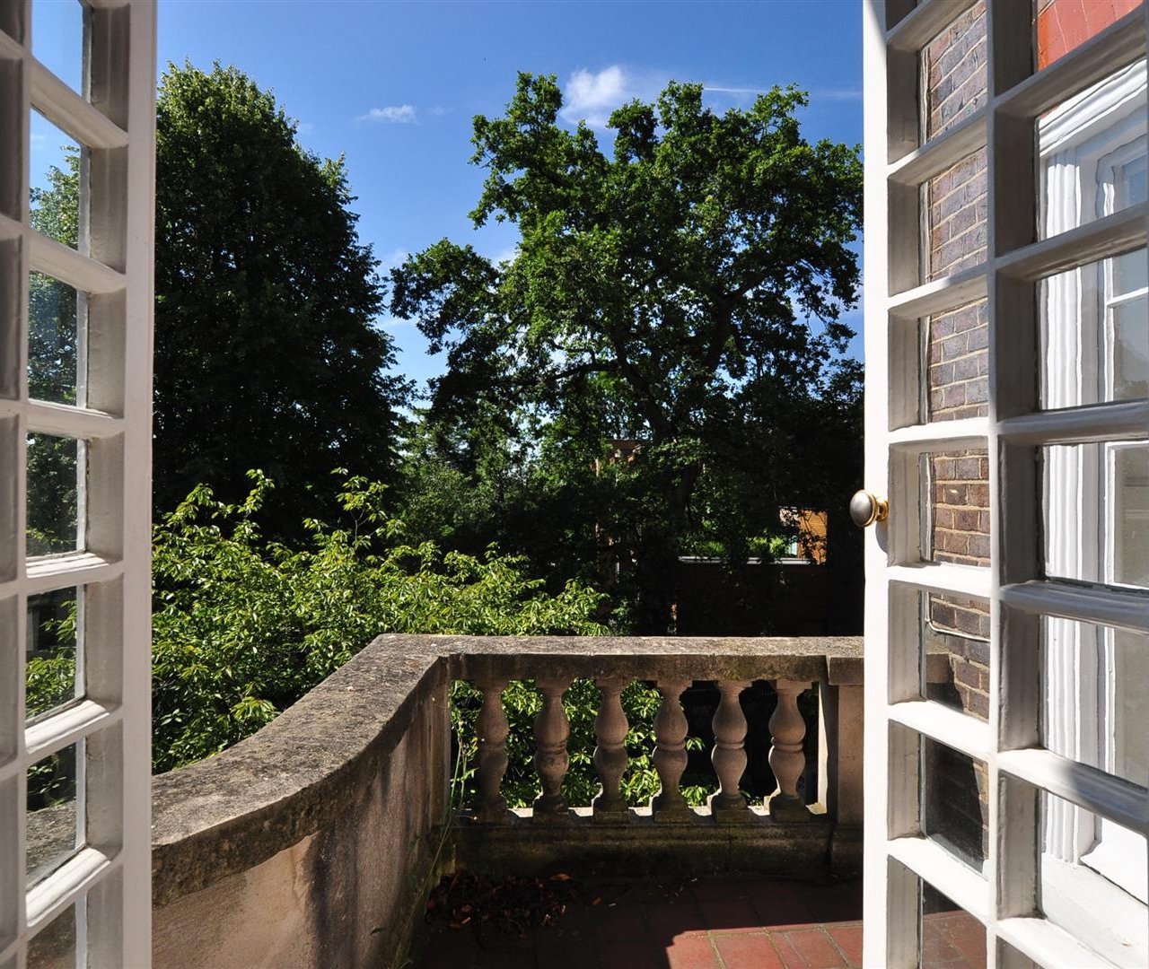 Frognal, Hampstead Village, NW3 6XX