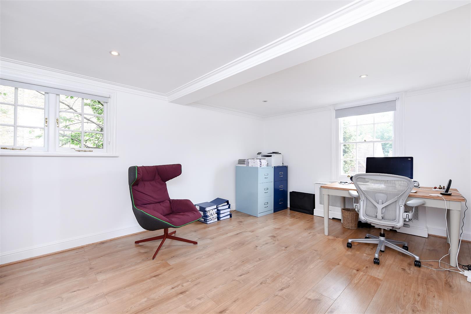 Frognal, Hampstead Village, NW3 6XX