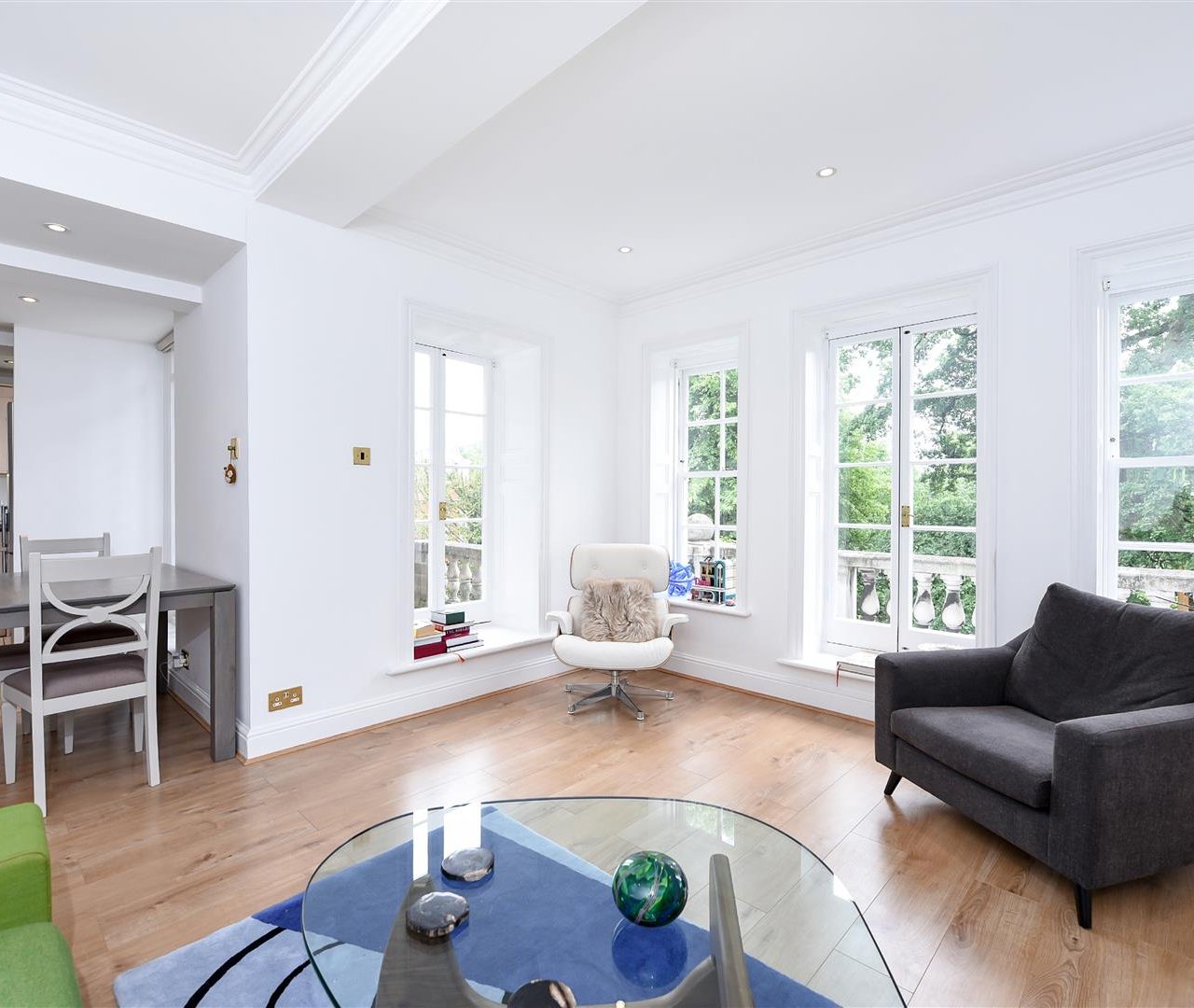 Frognal, Hampstead Village, NW3 6XX