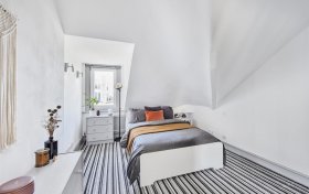 Fitzjohns Avenue Hampstead NW3 6NT