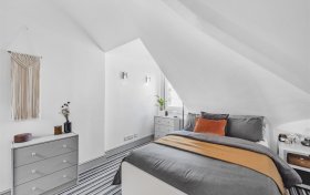 Fitzjohns Avenue Hampstead NW3 6NT