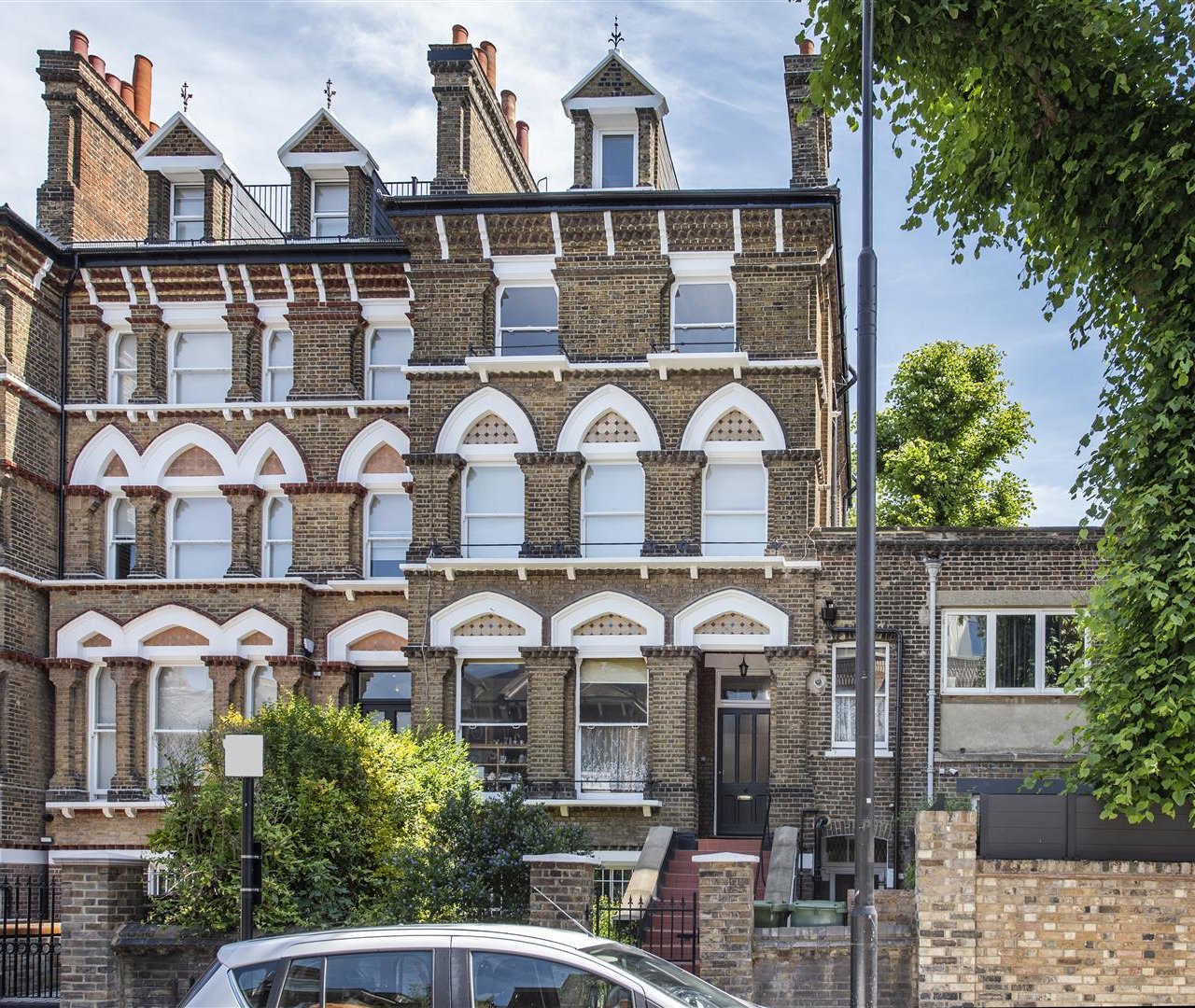 Fitzjohns Avenue Hampstead NW3 6NT