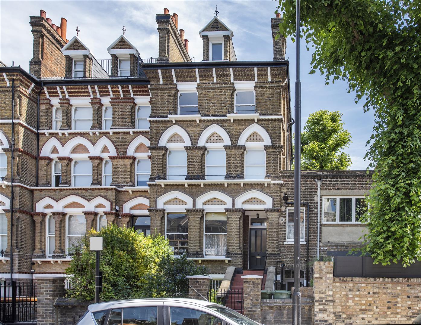 Fitzjohns Avenue Hampstead NW3 6NT