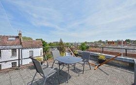 New End, Hampstead, NW3 1HT