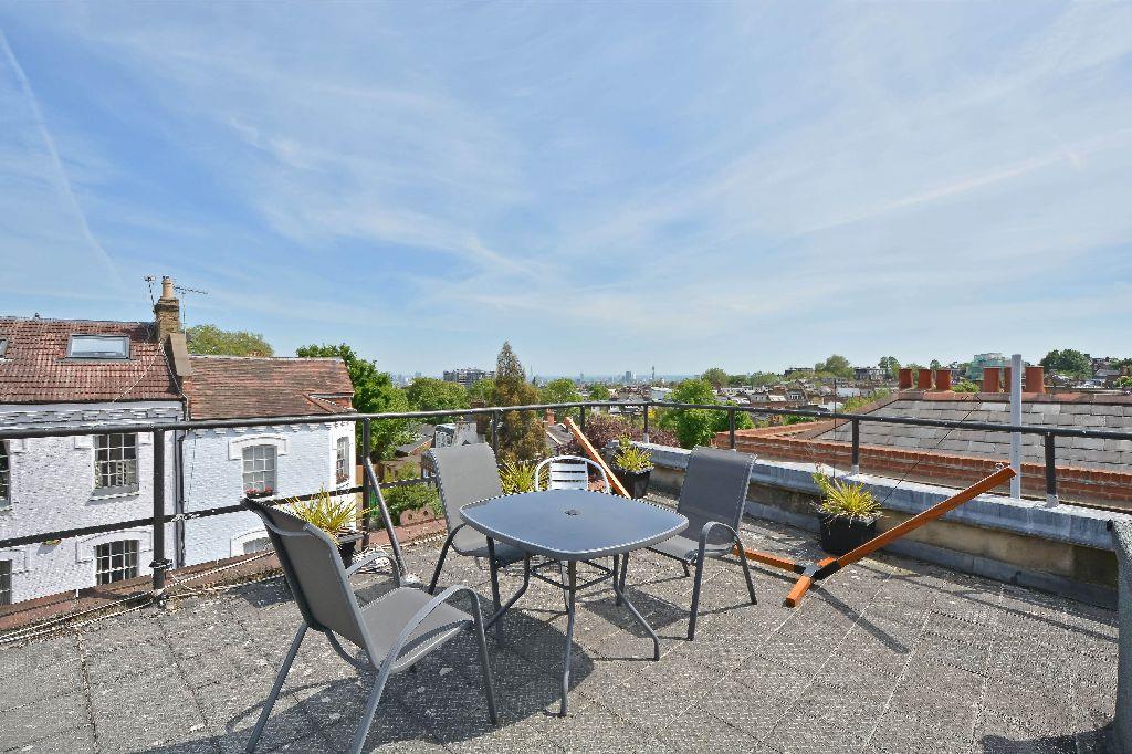New End, Hampstead, NW3 1HT