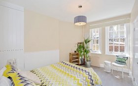 New End, Hampstead, NW3 1HT