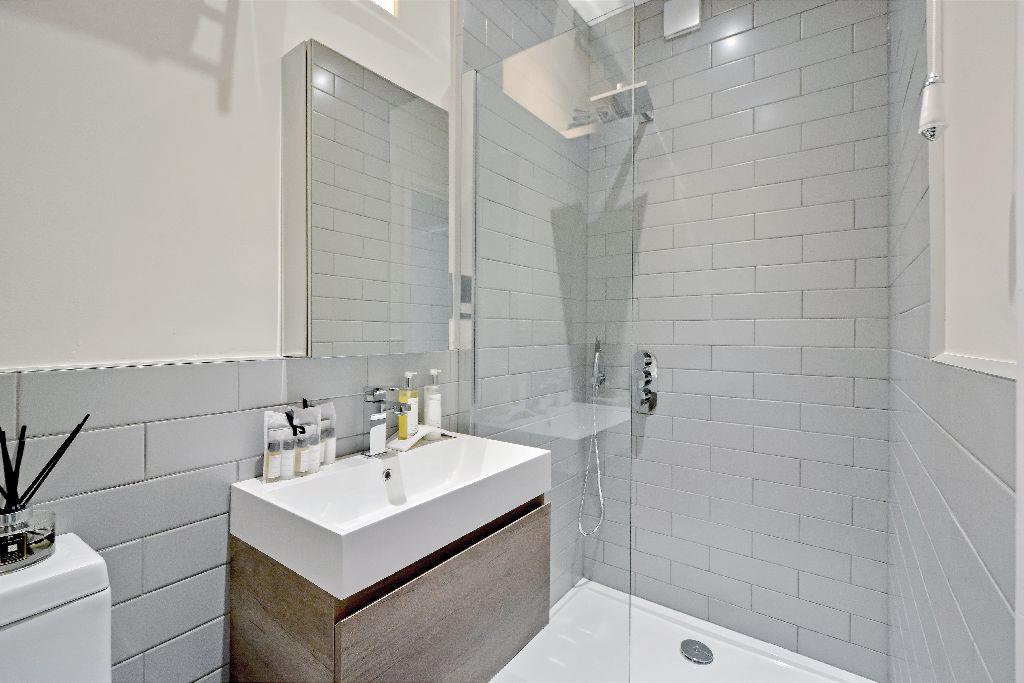 New End, Hampstead, NW3 1HT