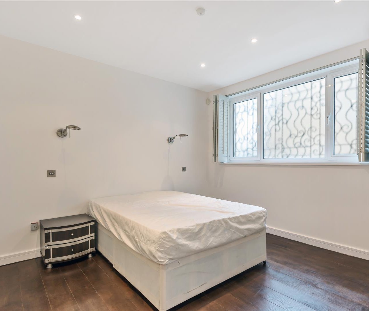 Trinity Close Hampstead Village NW3 1SD