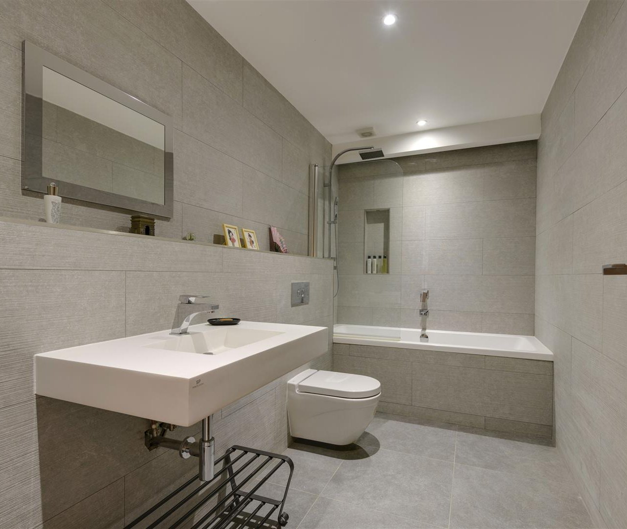 Garden Flat, South Hill Park Hampstead Heath NW3 2SS