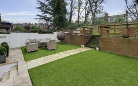 Garden Flat, South Hill Park Hampstead Heath NW3 2SS