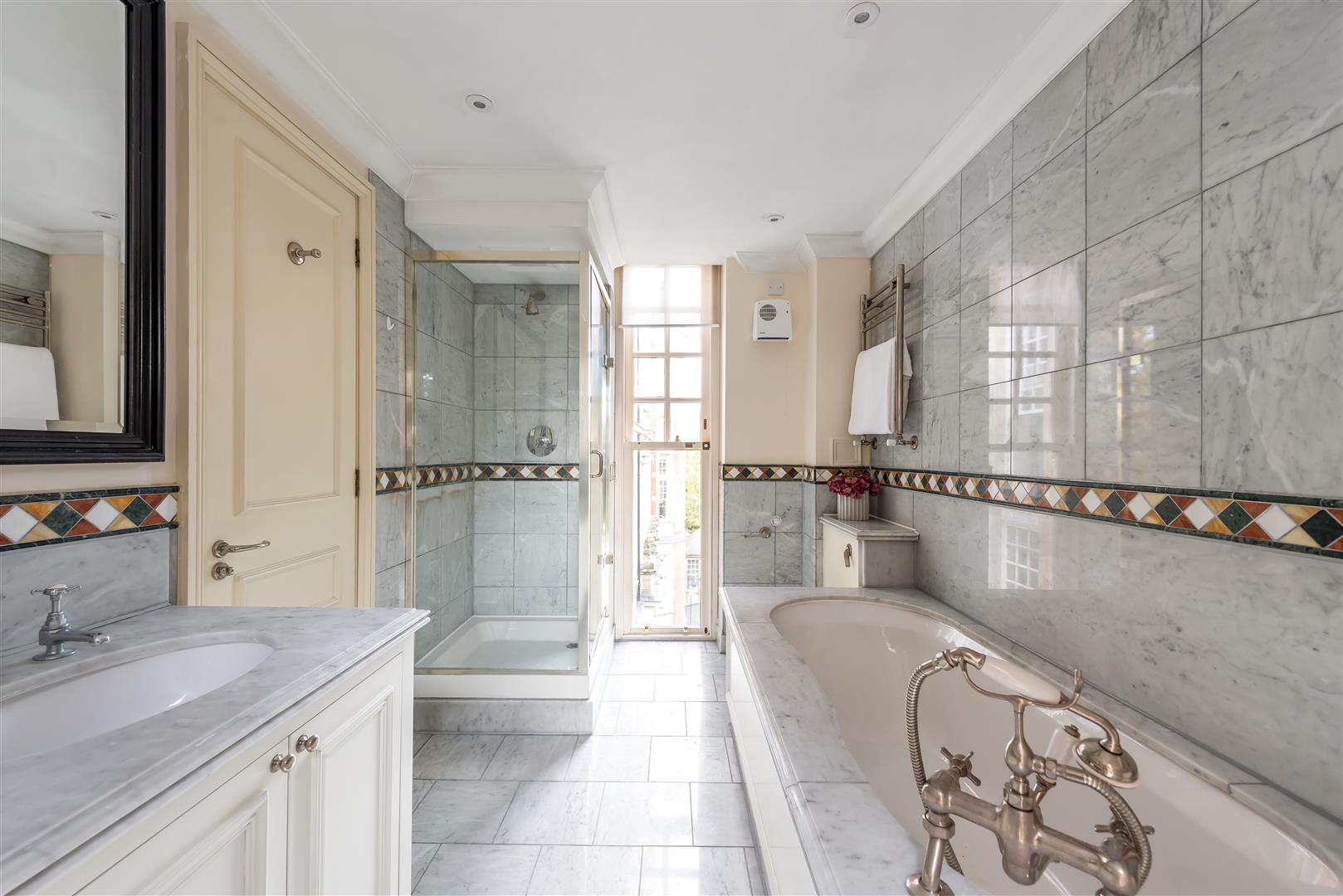 Frognal Rise Hampstead Village NW3 6PZ