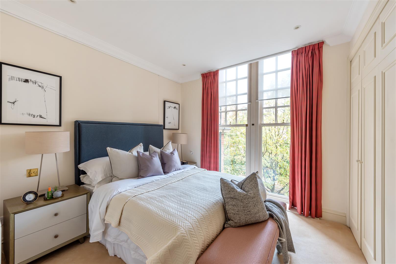 Frognal Rise Hampstead Village NW3 6PZ