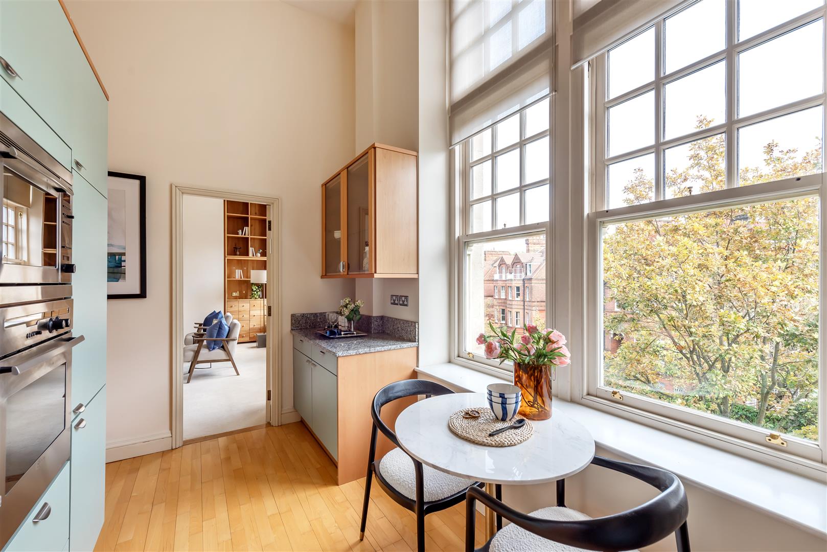 Frognal Rise Hampstead Village NW3 6PZ