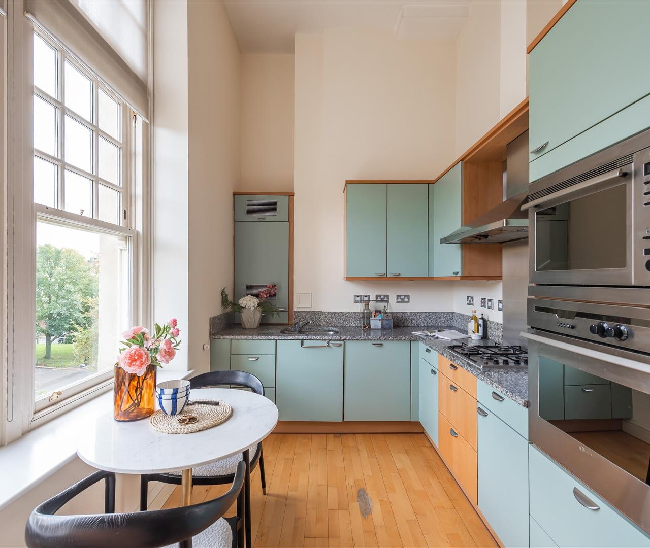 Frognal Rise Hampstead Village NW3 6PZ