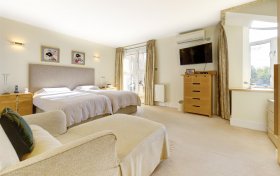 Firecrest Drive Hampstead NW3 7NE