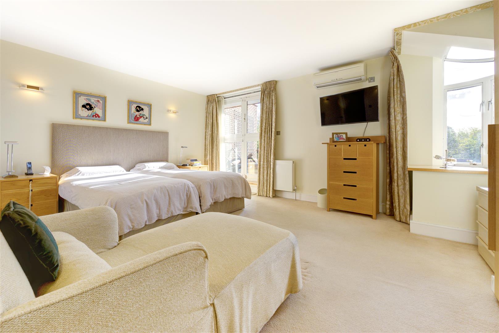 Firecrest Drive Hampstead NW3 7NE