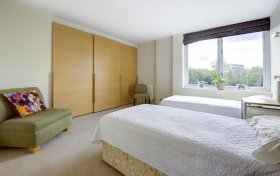 Firecrest Drive Hampstead NW3 7NE