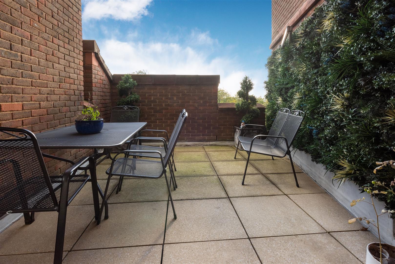 Firecrest Drive Hampstead NW3 7NE