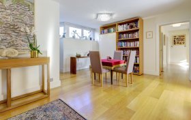 Firecrest Drive Hampstead NW3 7NE