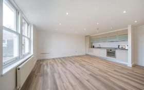 Fitzjohns Avenue Hampstead NW3 5JY