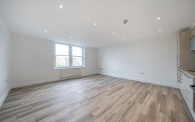 Fitzjohns Avenue Hampstead NW3 5JY