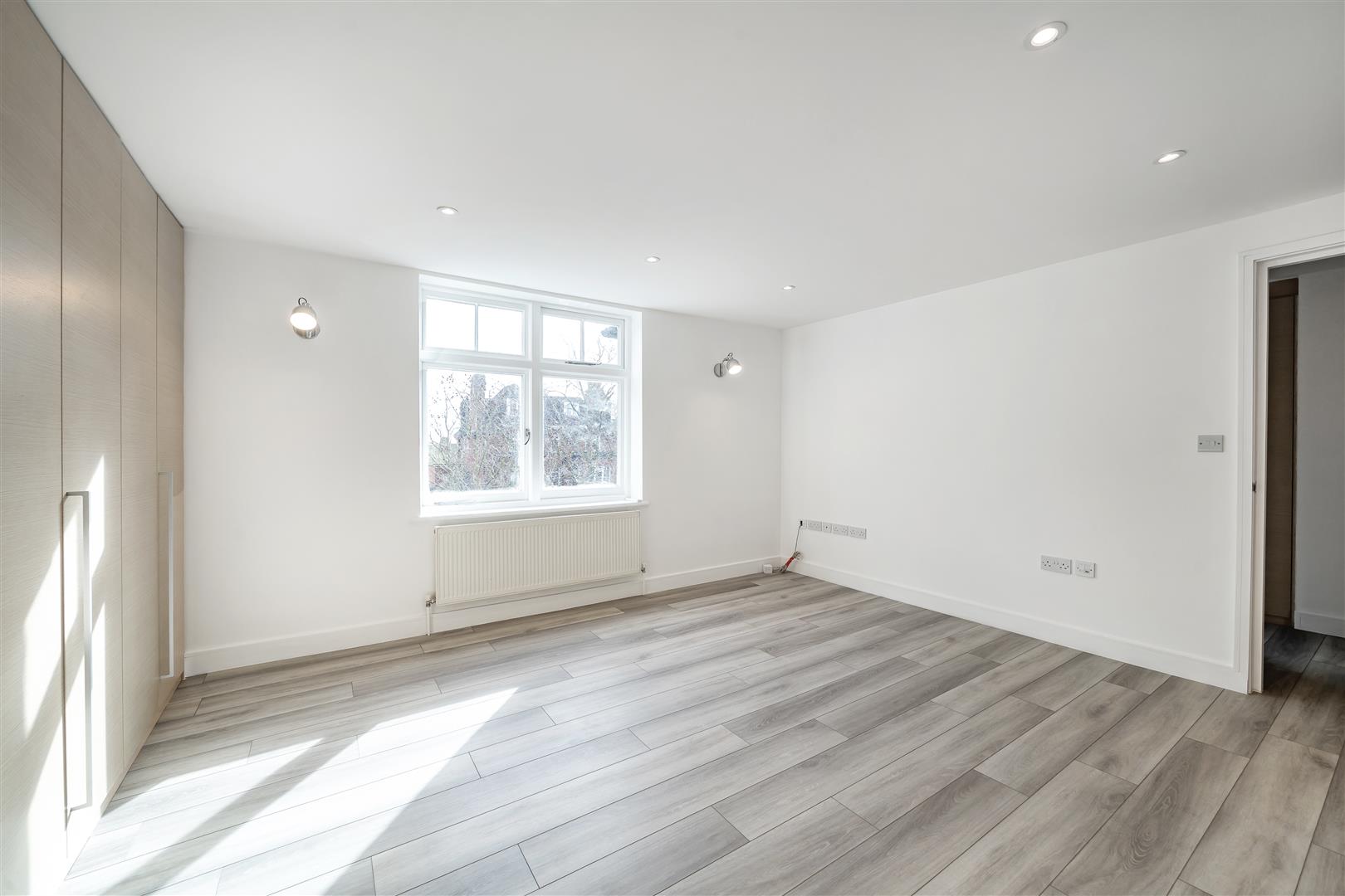 Fitzjohns Avenue Hampstead NW3 5JY