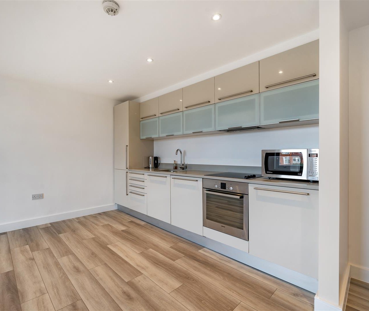 Fitzjohns Avenue Hampstead NW3 5JY