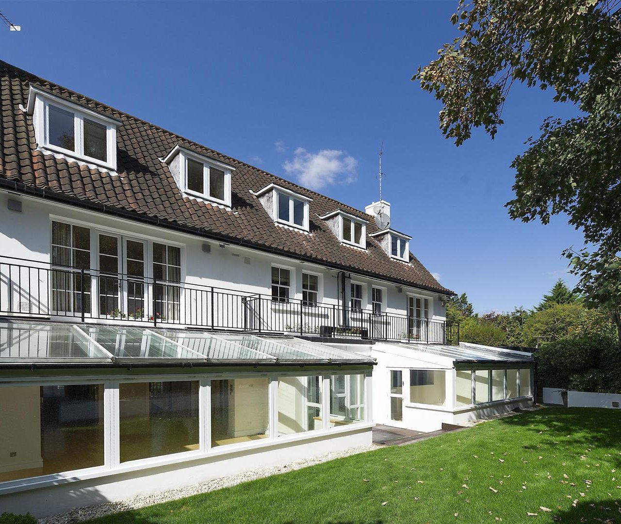 West Heath Road Hampstead NW3 7TN