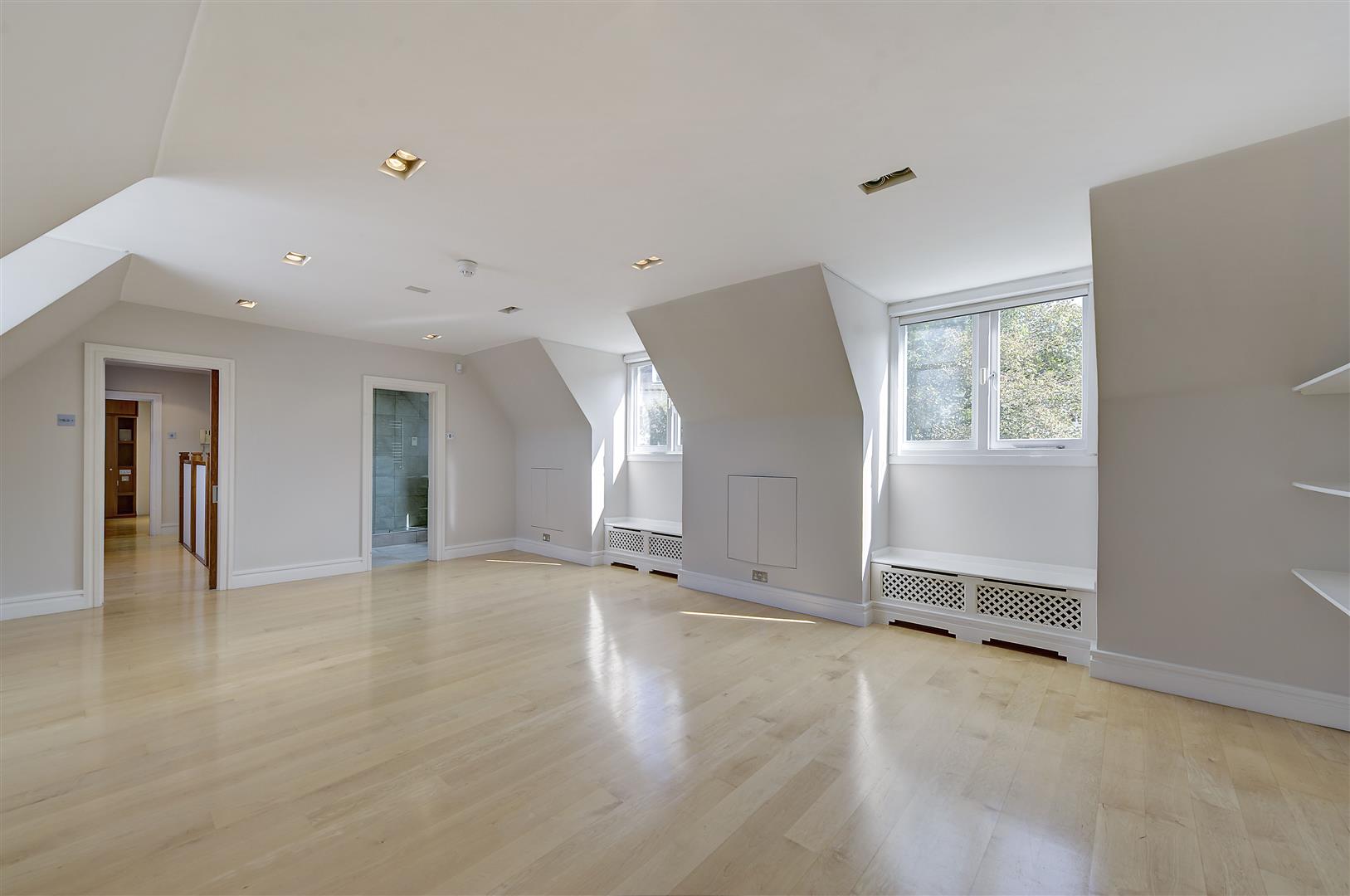 West Heath Road Hampstead NW3 7TN